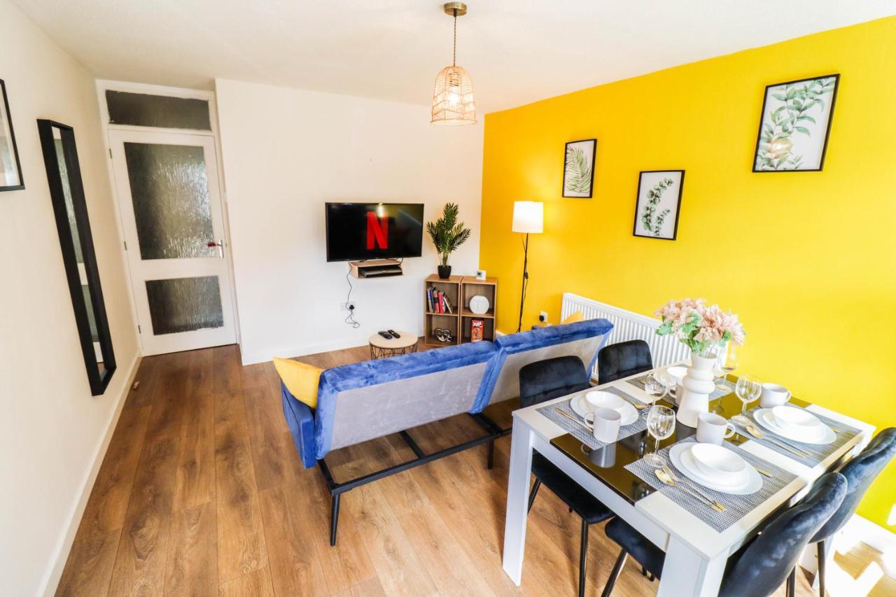 Spacious 1 Bed Flat-Free Parking Hillingdon Exteriör bild